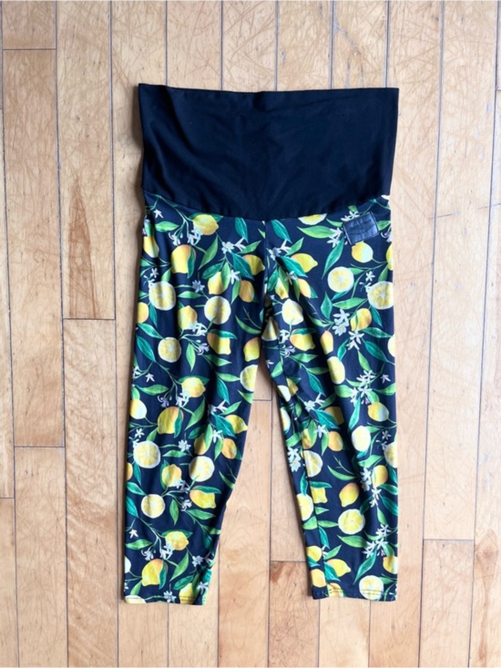 Handmade High‑Waist Lemon‑Print Cropped Leggings Size Medium